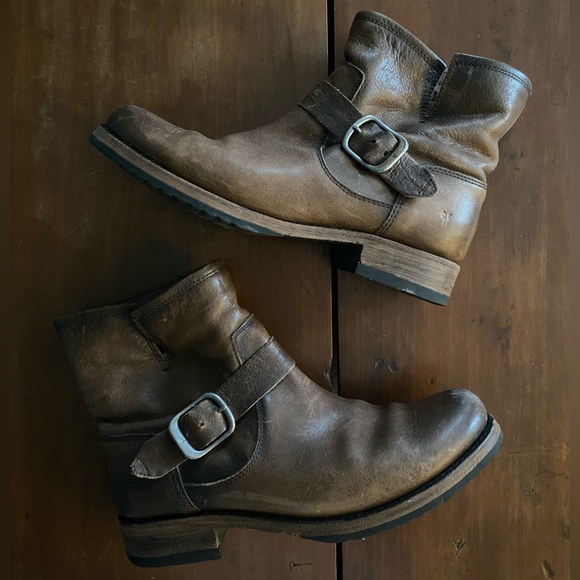 Frye- Veronica bootie rich brown leather buckle detail women’s size 9 - Picture 6 of 16